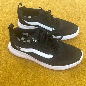 Vans “Ortholite” sneaker - only worn to try on Size 6.